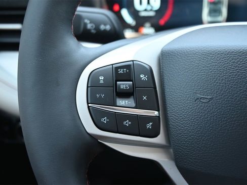 New 2025 Ford Explorer Active w/ Active Comfort Package image 36