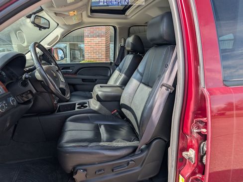 Used 2011 Chevrolet Tahoe LT image 11