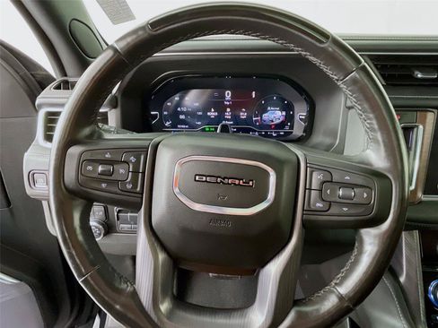 Used 2024 GMC Yukon Denali Ultimate AWD/4WD image 14