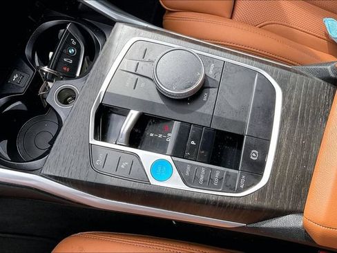 Used 2023 BMW i4 eDrive35 RWD image 16