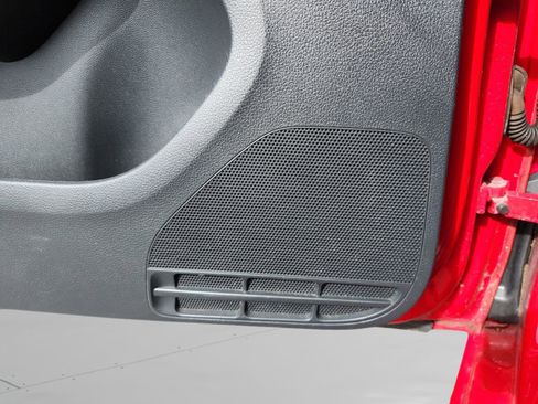 Used 2013 Volkswagen Jetta S image 30