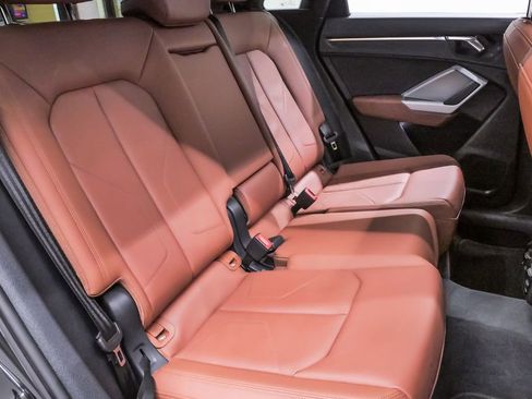 Used 2022 Audi Q3 2.0T Premium Plus w/ Premium Plus Package image 12