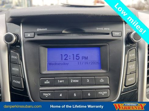 Used 2015 Hyundai Elantra GT w/ Option Group 02 image 18