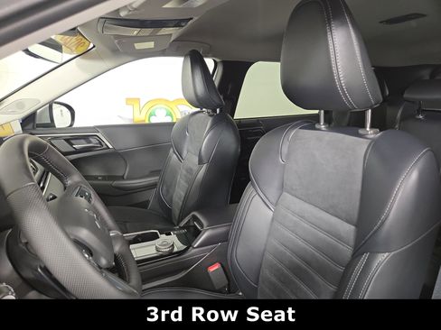 New 2026 Mitsubishi Outlander SE image 10