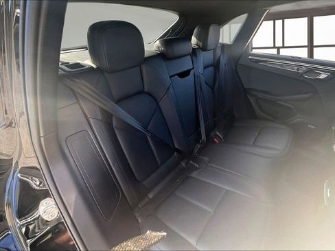 Used 2023 Porsche Macan Turbo image 25