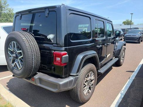 Certified 2024 Jeep Wrangler Unlimited Sahara AWD/4WD image 15