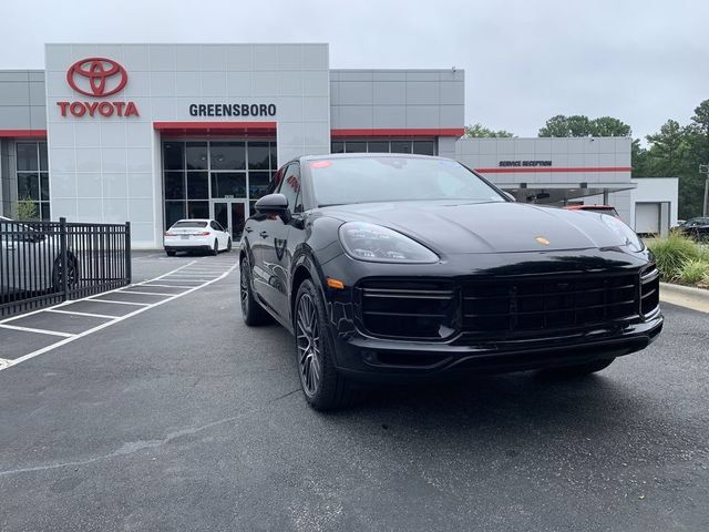 Used 2019 Porsche Cayenne Turbo AWD/4WD image 2
