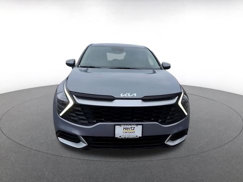 Used 2025 Kia Sportage LX image 4