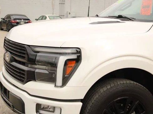 Used 2024 Ford F150 Platinum AWD/4WD image 4