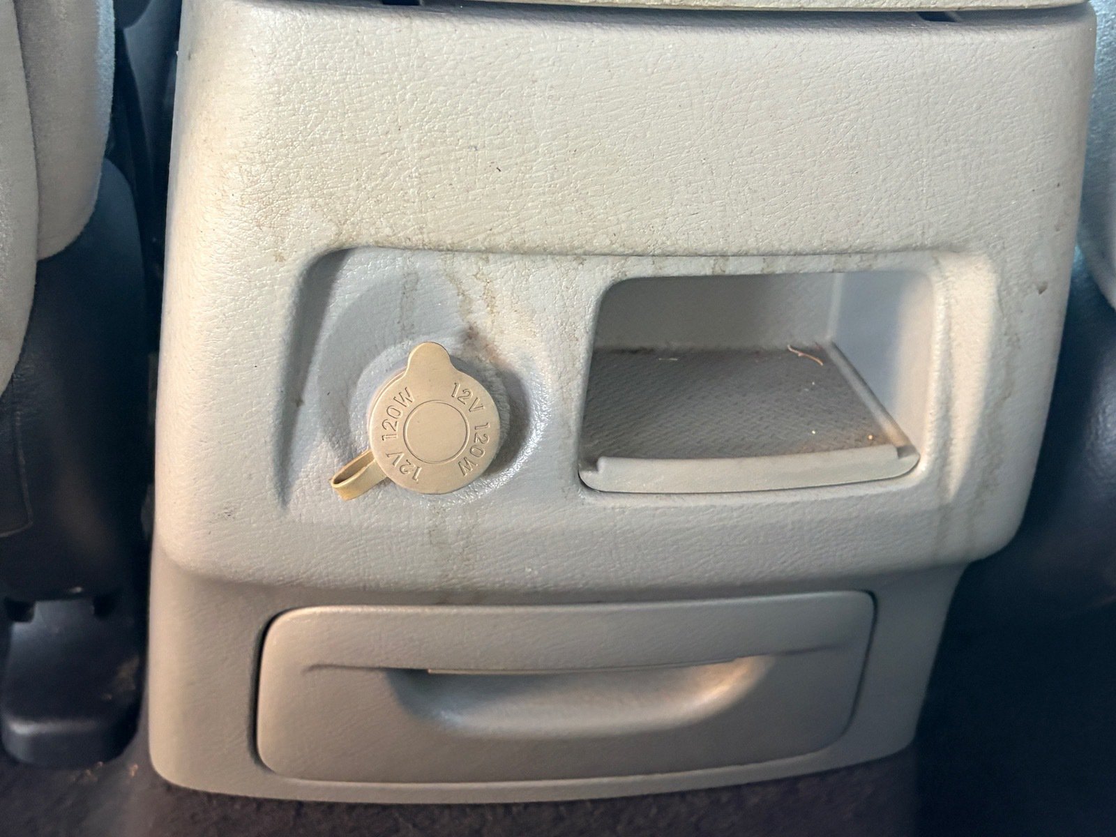 Used 2009 Hyundai Santa Fe SE FWD image 14
