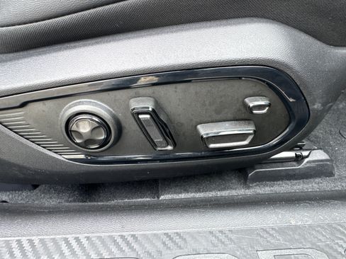 Used 2025 Dodge Charger Scat Pack w/ Track Pack image 17