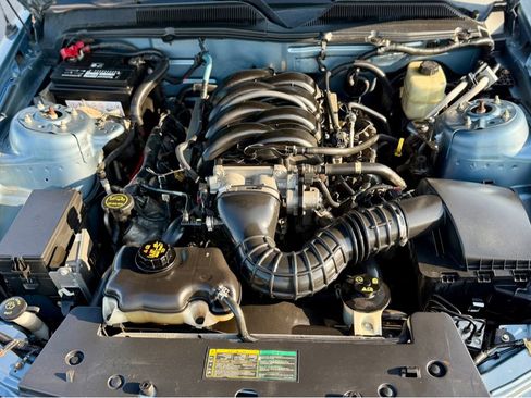 Used 2006 Ford Mustang GT RWD image 19