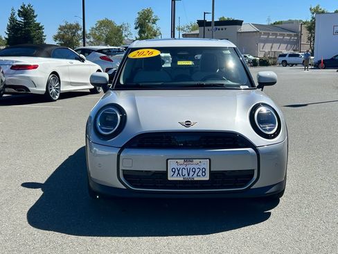 Used 2026 MINI Cooper 4-Door Hardtop FWD image 8