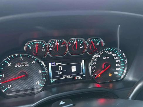 Used 2018 Chevrolet Silverado 1500 LT w/ All Star Edition image 25