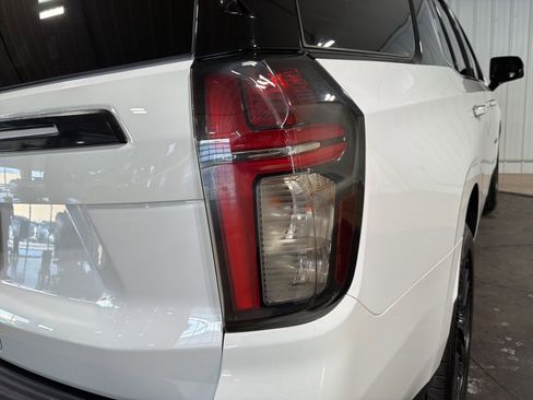 Used 2021 Chevrolet Tahoe High Country w/ Premium Package image 16