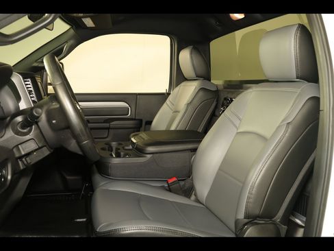 Used 2024 RAM 3500 Tradesman image 15