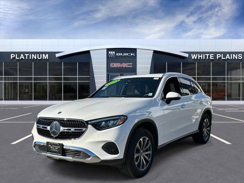 Used 2024 Mercedes-Benz GLC 300 4MATIC image 7