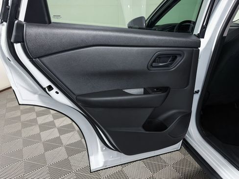 Certified 2025 Nissan Rogue S AWD/4WD image 40