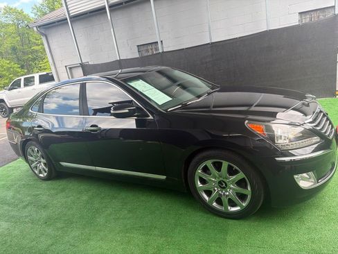 Used 2012 Hyundai Equus Ultimate RWD image 3