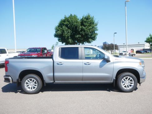 New 2026 Chevrolet Silverado 1500 LT w/ Z71 Off-Road Package AWD/4WD image 2