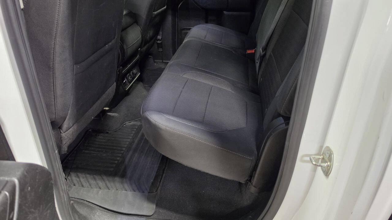 Used 2019 Chevrolet Silverado 1500 LT w/ All-Star Edition AWD/4WD image 18