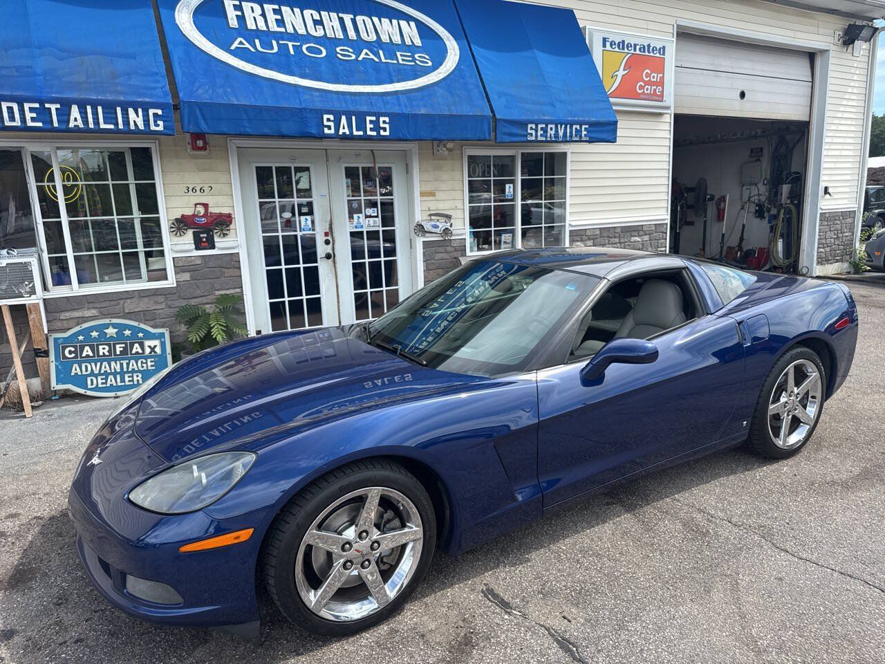 Used 2007 Chevrolet Corvette Coupe w/ Preferred Equipment Group RWD image 5