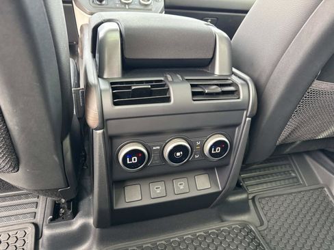 Used 2023 Land Rover Defender 110 S image 17