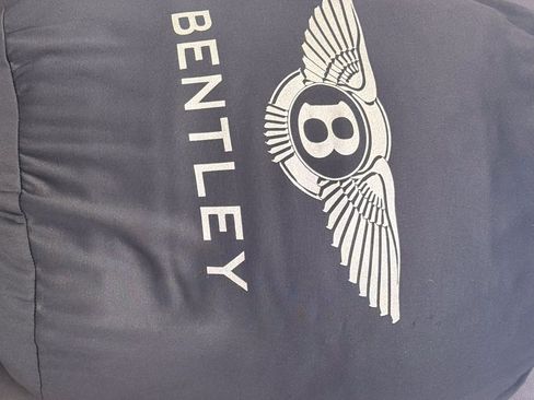 Used 2020 Bentley Bentayga AWD/4WD image 45
