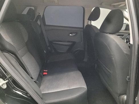 Used 2023 Nissan Rogue SV FWD image 19