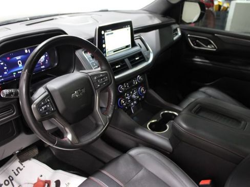 Used 2022 Chevrolet Suburban RST w/ Luxury Package AWD/4WD image 45