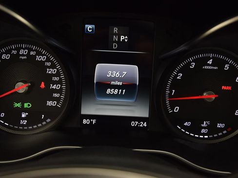 Used 2016 Mercedes-Benz C 300 Sedan w/ Surround View Package image 25