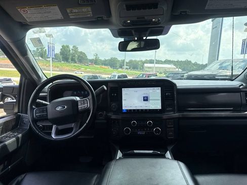 Used 2023 Ford F350 Lariat w/ Lariat Ultimate Package AWD/4WD image 13