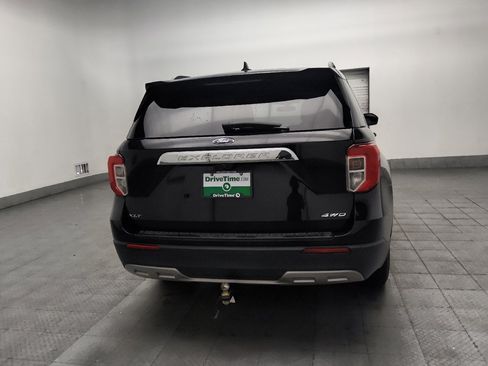 Used 2022 Ford Explorer XLT w/ Equipment Group 202A AWD/4WD image 7