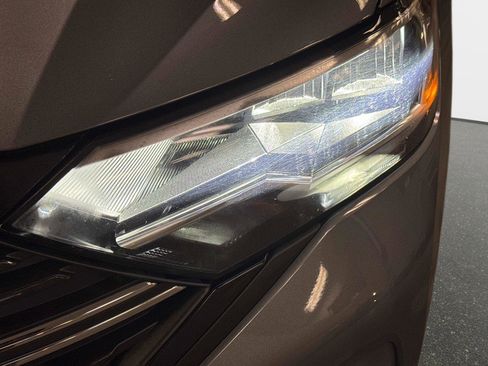 Used 2024 Volkswagen Jetta Sport image 10