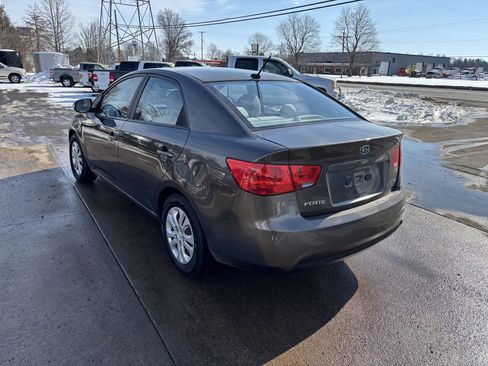 Used 2010 Kia Forte EX image 7