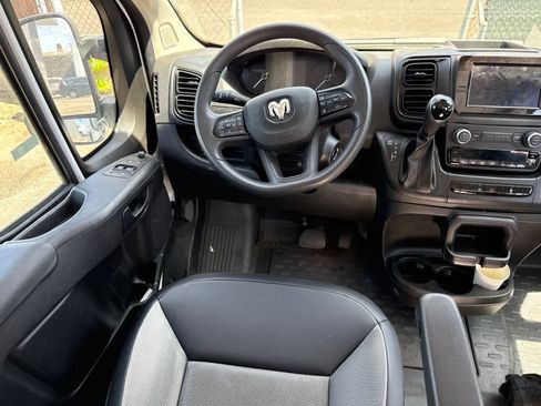 Used 2024 RAM ProMaster 2500 w/ Convenience Group FWD image 25