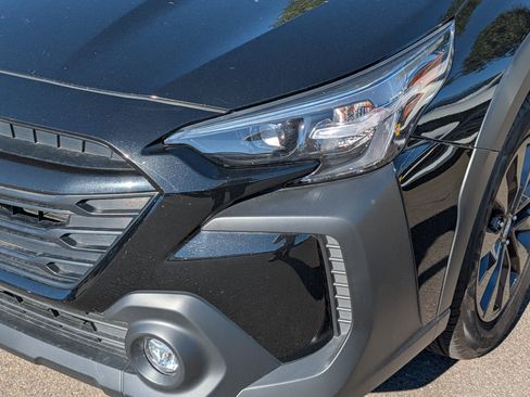 Certified 2025 Subaru Outback Onyx Edition AWD/4WD image 16