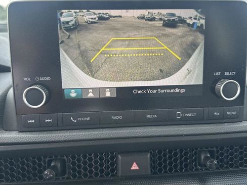 Used 2023 Honda CR-V LX image 17