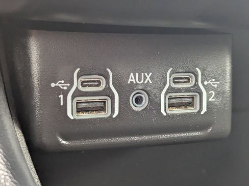 Used 2024 Dodge Durango GT image 17