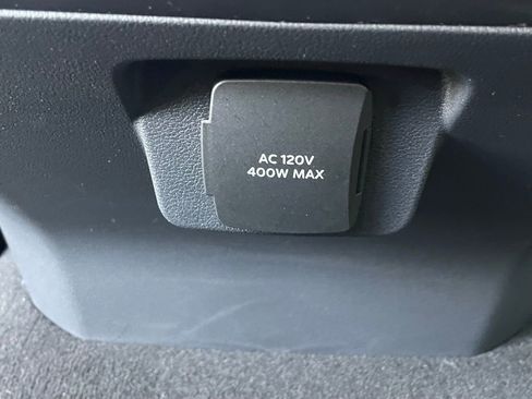 Used 2026 Ford F350 Platinum w/ FX4 Off-Road Package image 33