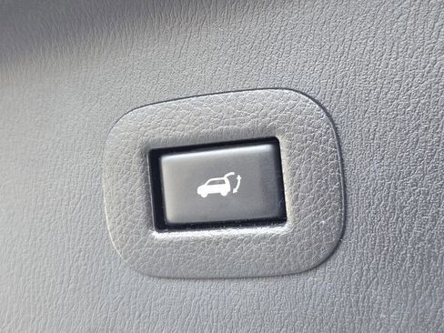 Used 2018 Nissan Armada Platinum w/ Captain Seat Package image 18