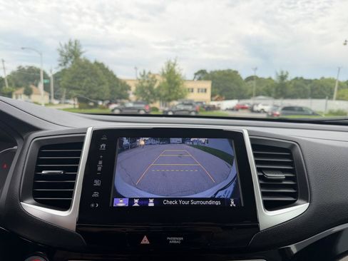 Used 2017 Honda Pilot Elite image 15