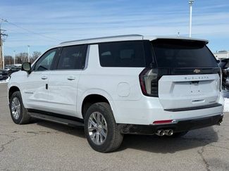 New 2026 Chevrolet Suburban Premier video 3