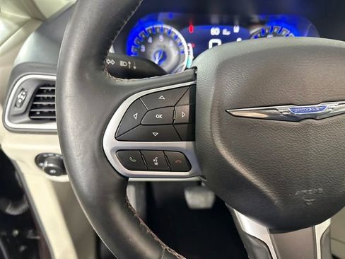 Used 2018 Chrysler Pacifica Touring-L Plus w/ Advanced Safetytec Group image 15