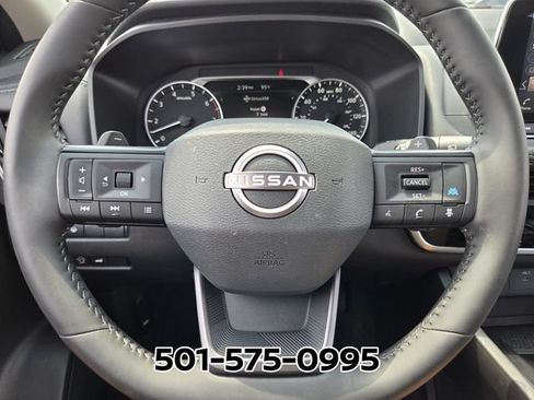 Used 2026 Nissan Rogue SV FWD image 27