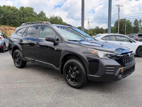 Used 2022 Subaru Outback Wilderness w/ Wilderness Package AWD/4WD image 17