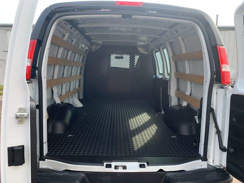 Used 2025 GMC Savana 2500 w/ Driver Convenience Package RWD image 26