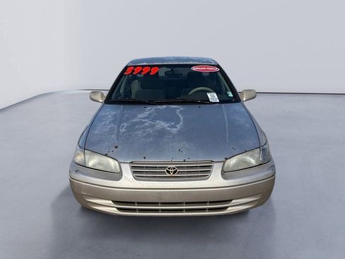 Used 1997 Toyota Camry LE image 9