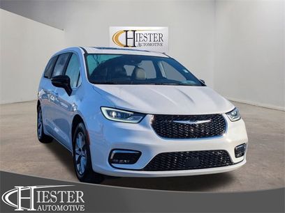 New 2026 Chrysler Pacifica Limited
