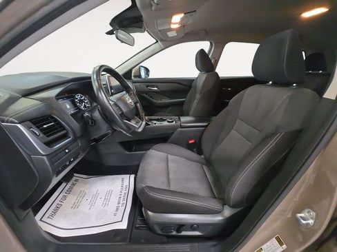 Used 2025 Nissan Rogue SV AWD/4WD image 11